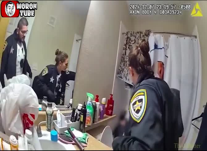 Video :Police in Florida shot and killed a shooter in a bathtub